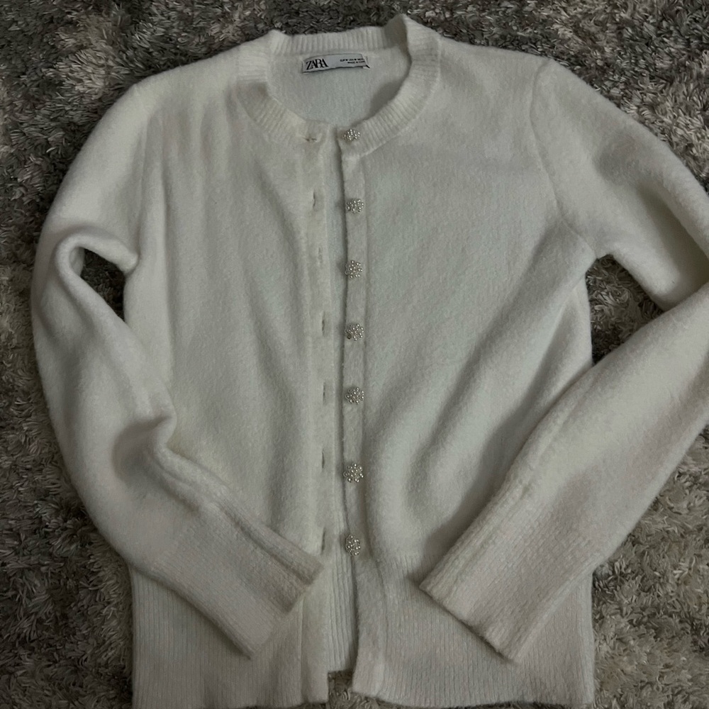Zara Women's White Cardigan Sweater - Picture 1 of 1